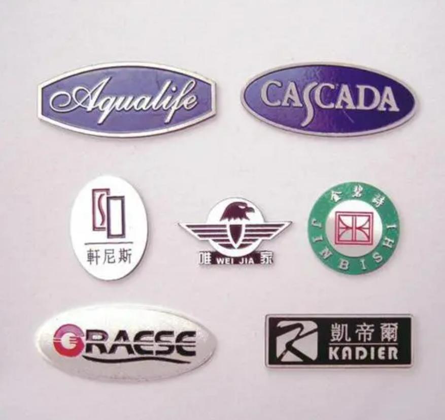 aluminum printing on signage and advertising
