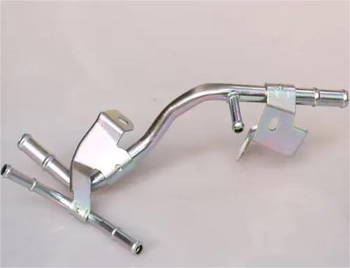 Engine oil pipe