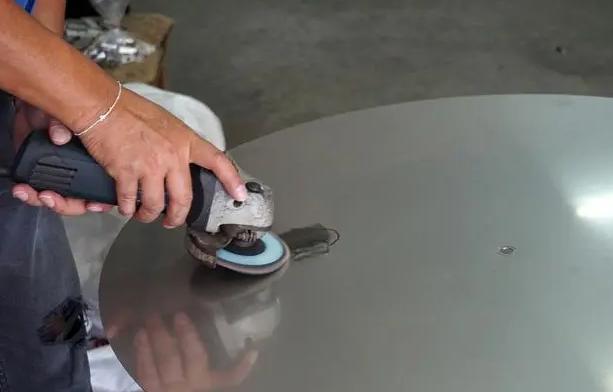 Polishing aluminum surface