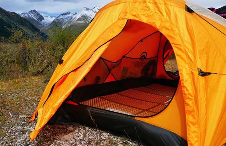 Aluminum foil padding in the tent